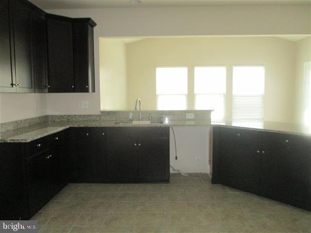 CREEKSIDE VILLAGE AT TANYARD SPRINGS - Residential