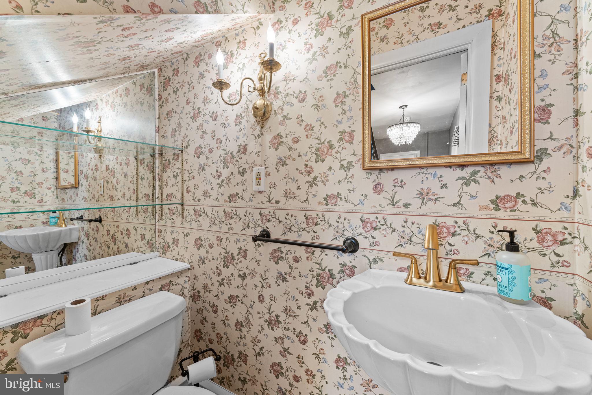 LAFAYETTE HILL - Residential