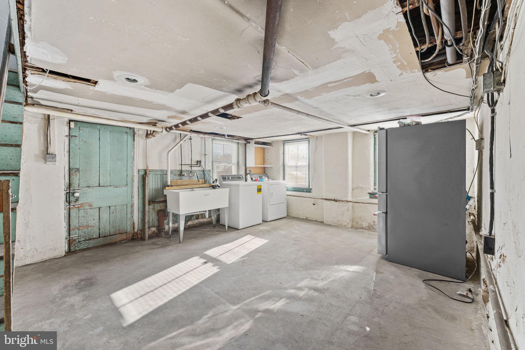 LAFAYETTE HILL - Residential