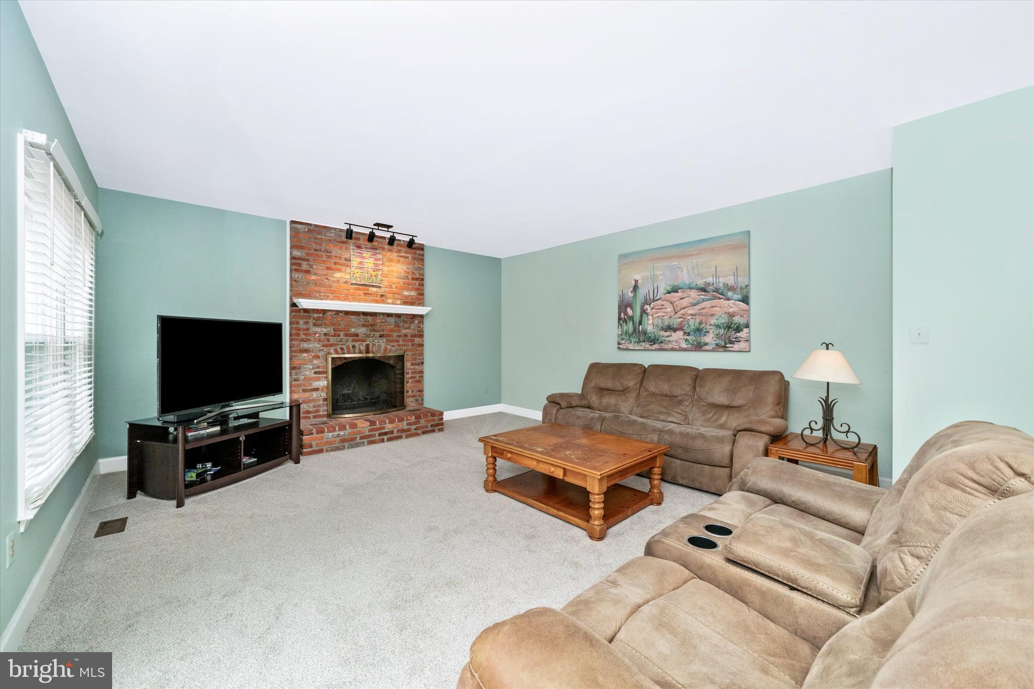 SPRING RIDGE - Residential