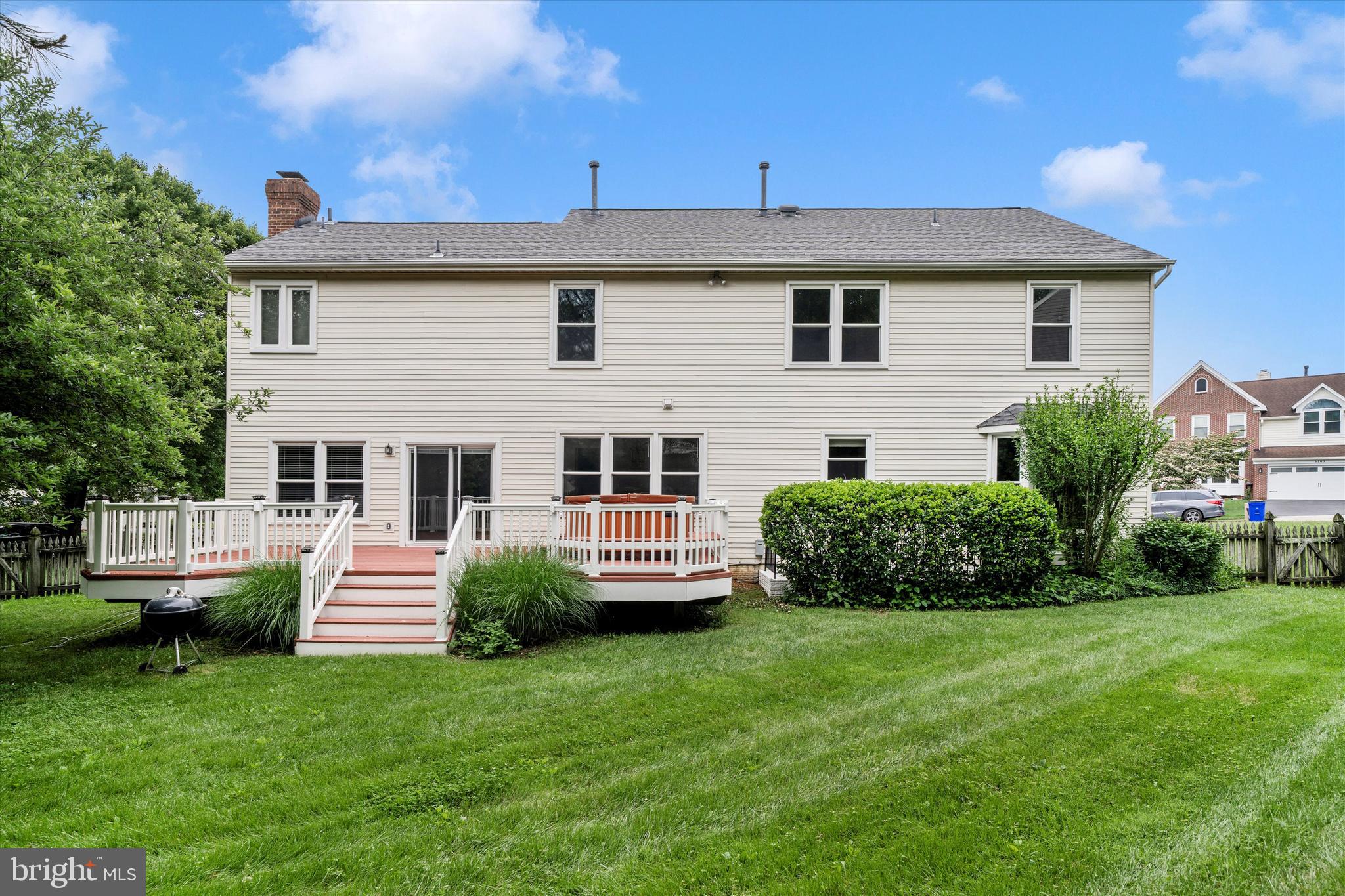 SPRING RIDGE - Residential