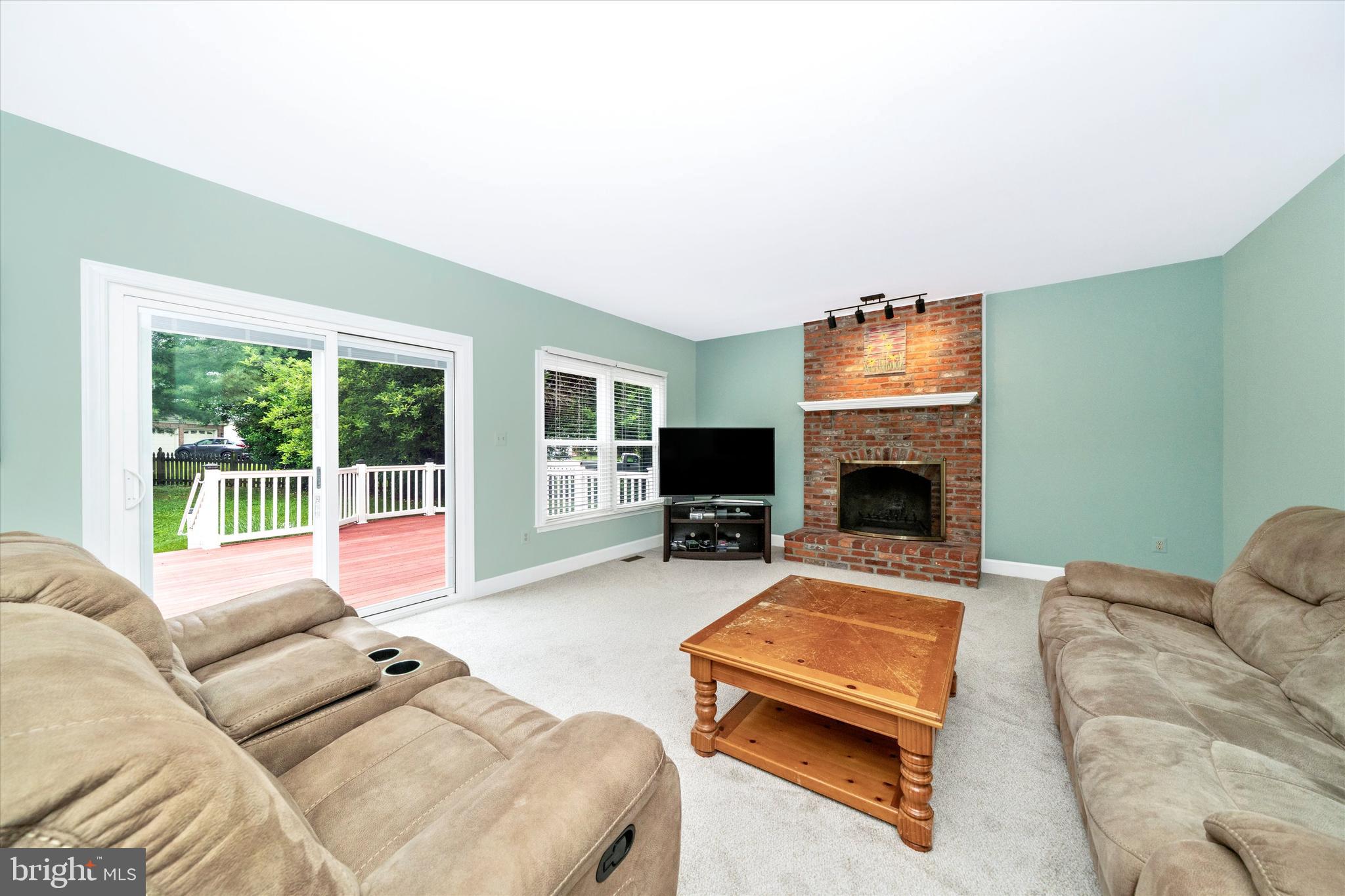 SPRING RIDGE - Residential