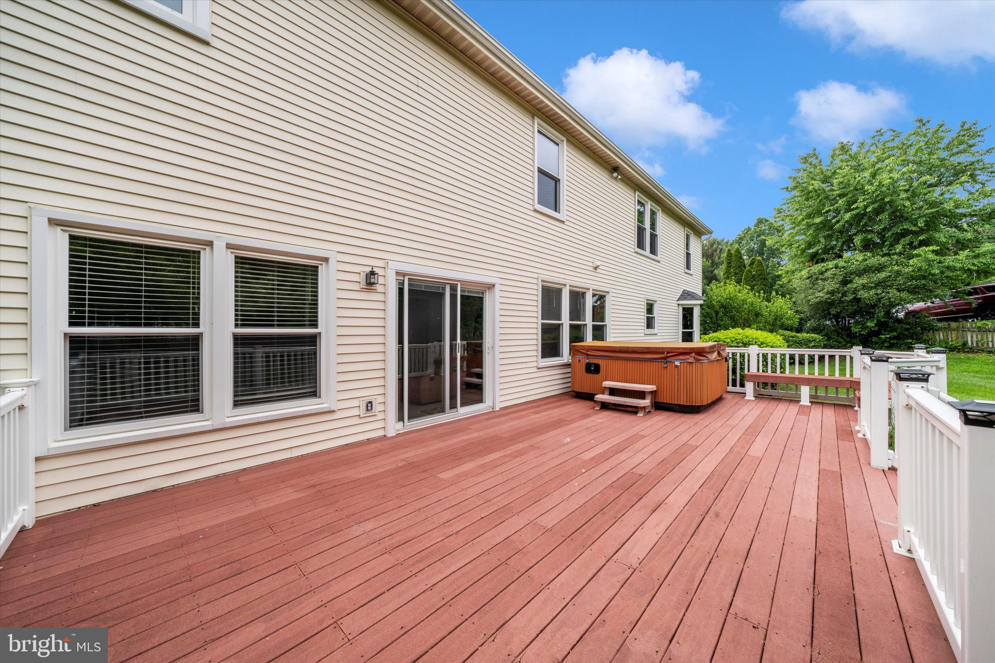 SPRING RIDGE - Residential