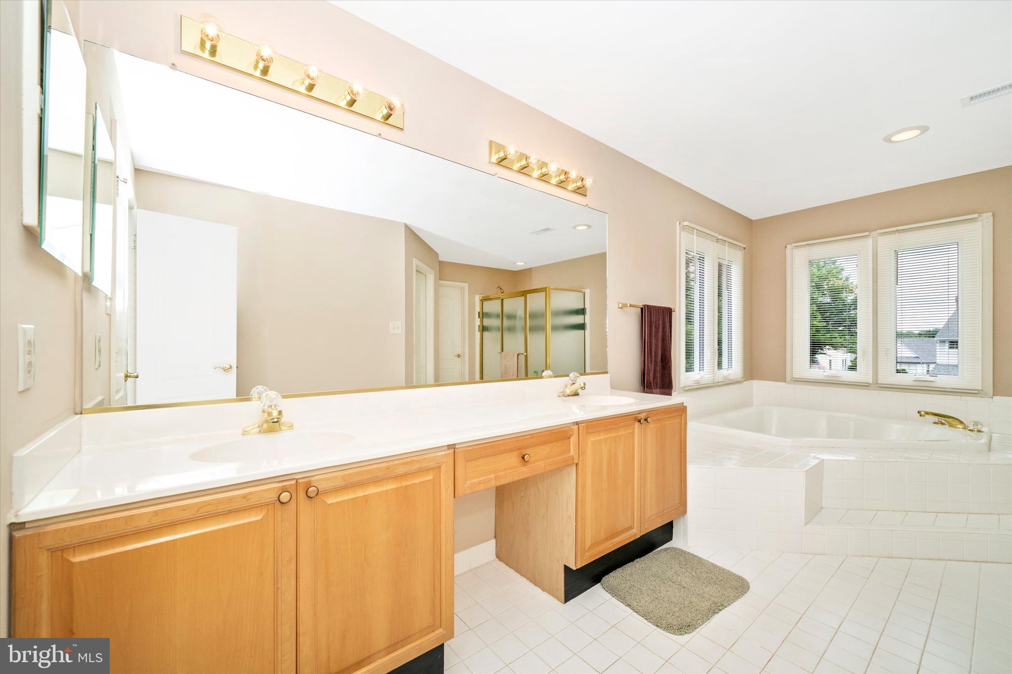SPRING RIDGE - Residential