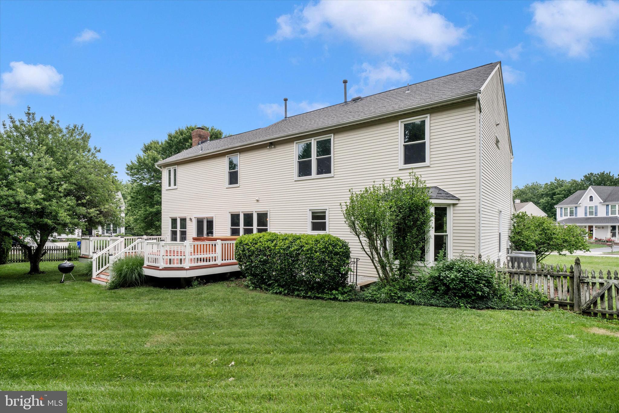 SPRING RIDGE - Residential