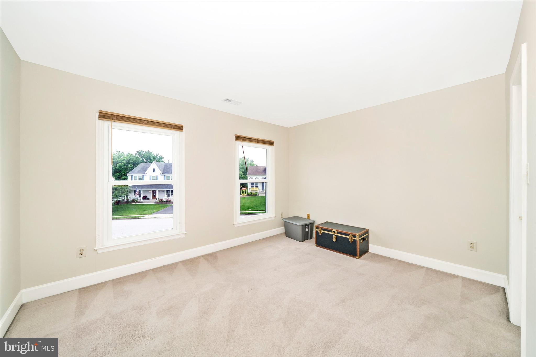 SPRING RIDGE - Residential