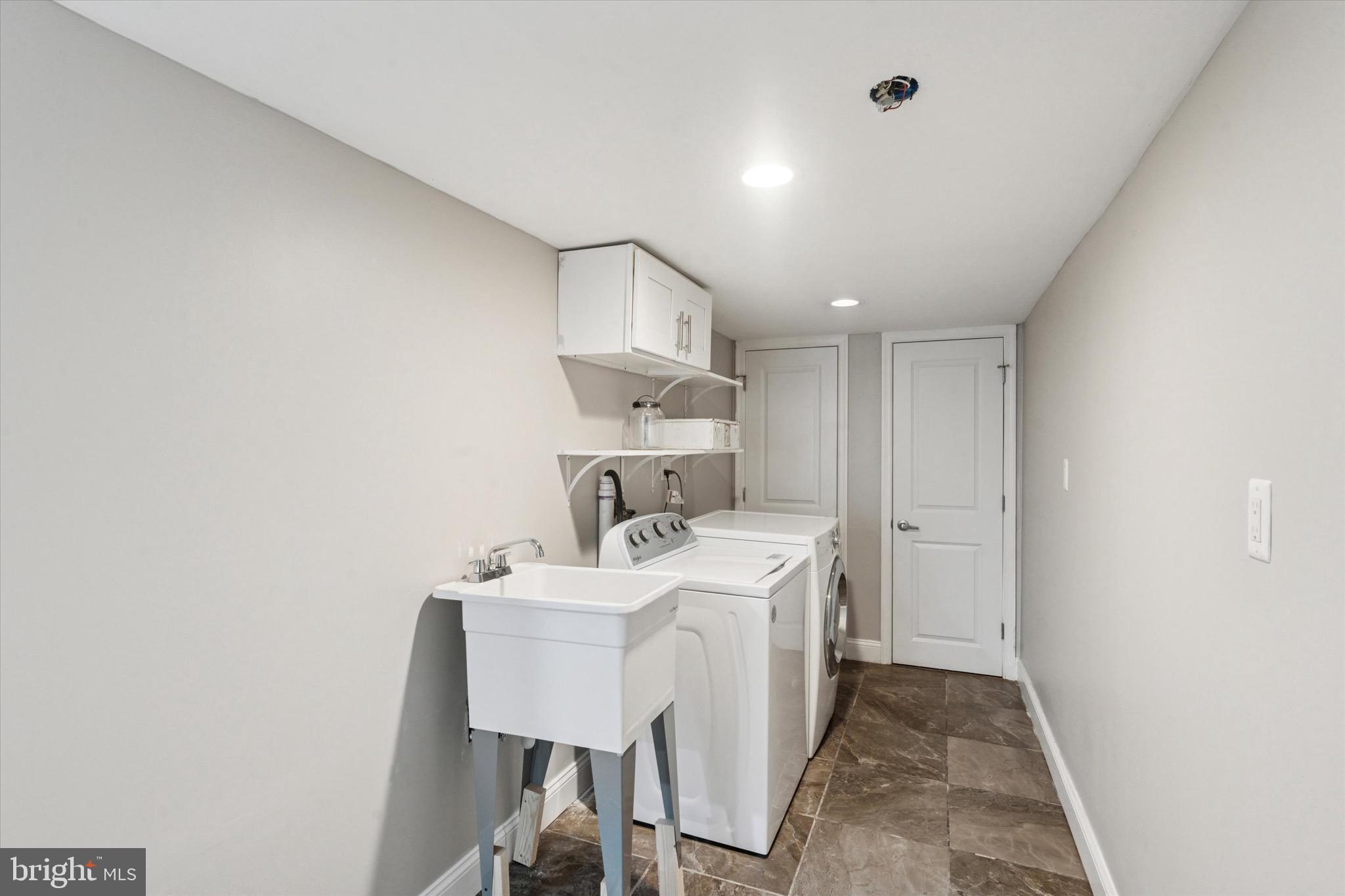 PORT RICHMOND - Residential