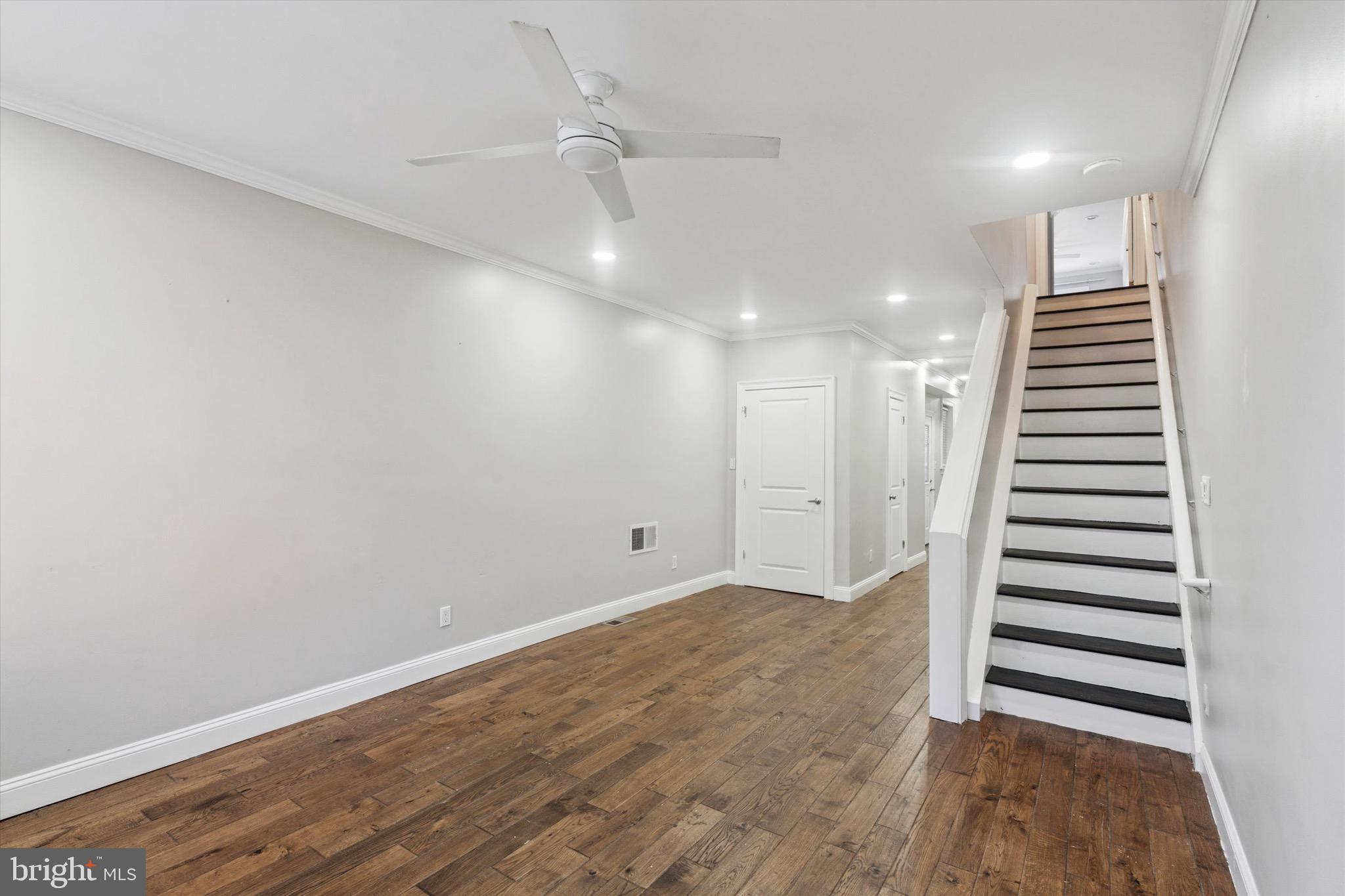 PORT RICHMOND - Residential