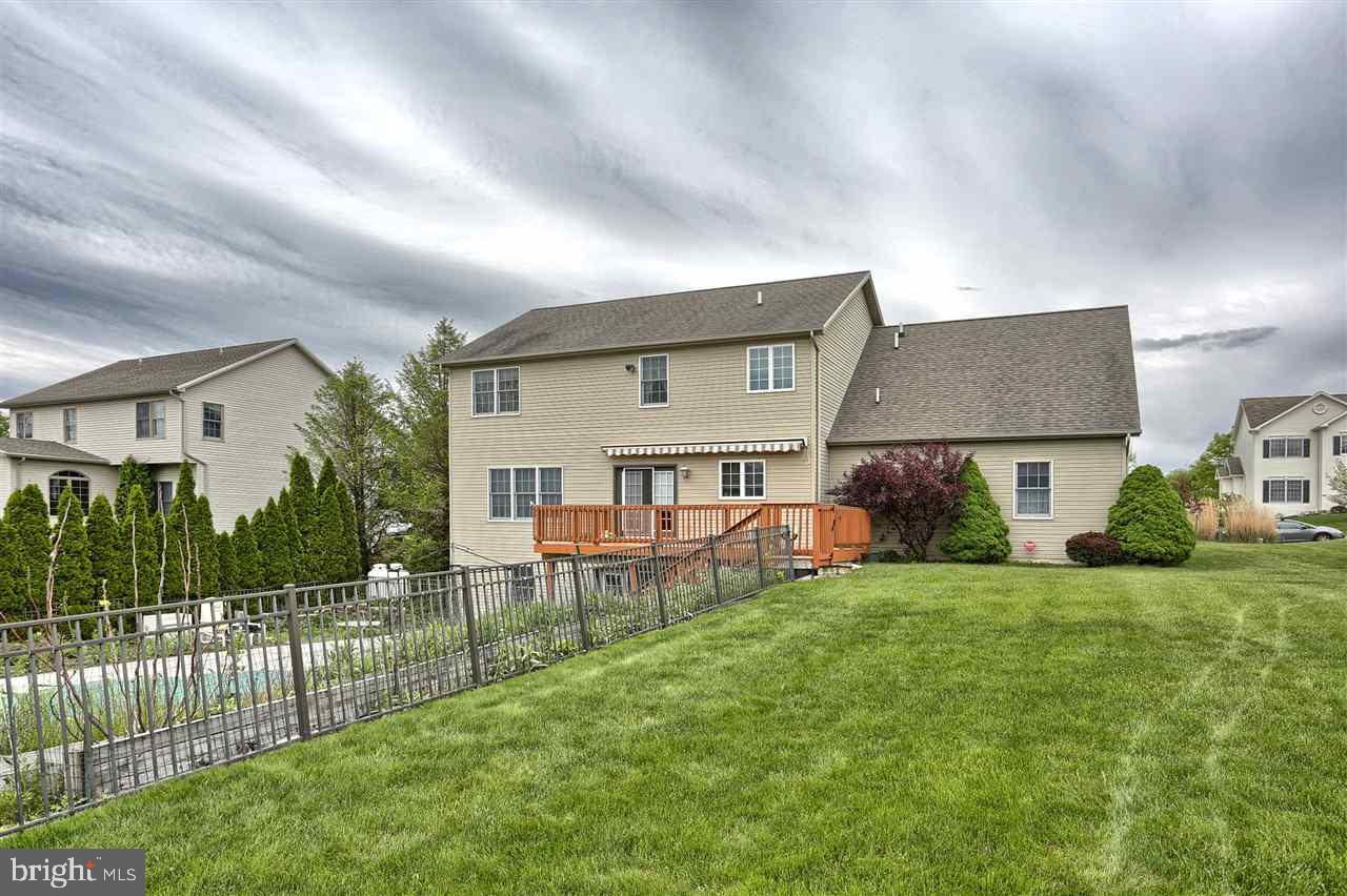 GREENBRIAR MEADOWS - Residential