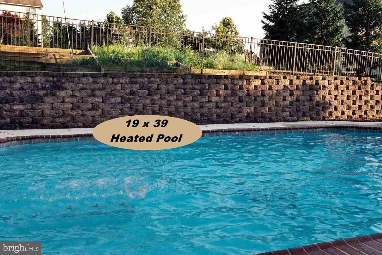 GREENBRIAR MEADOWS - Residential