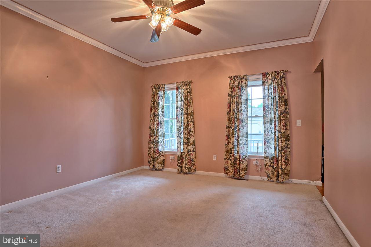 GREENBRIAR MEADOWS - Residential