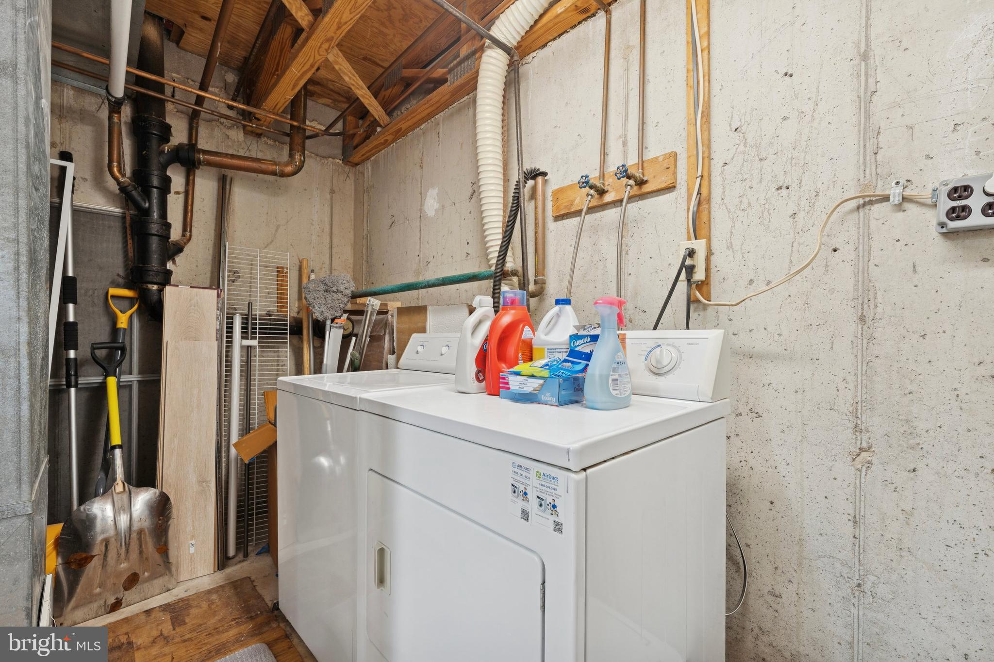 NORTHRIDGE ESTATES - Residential Lease