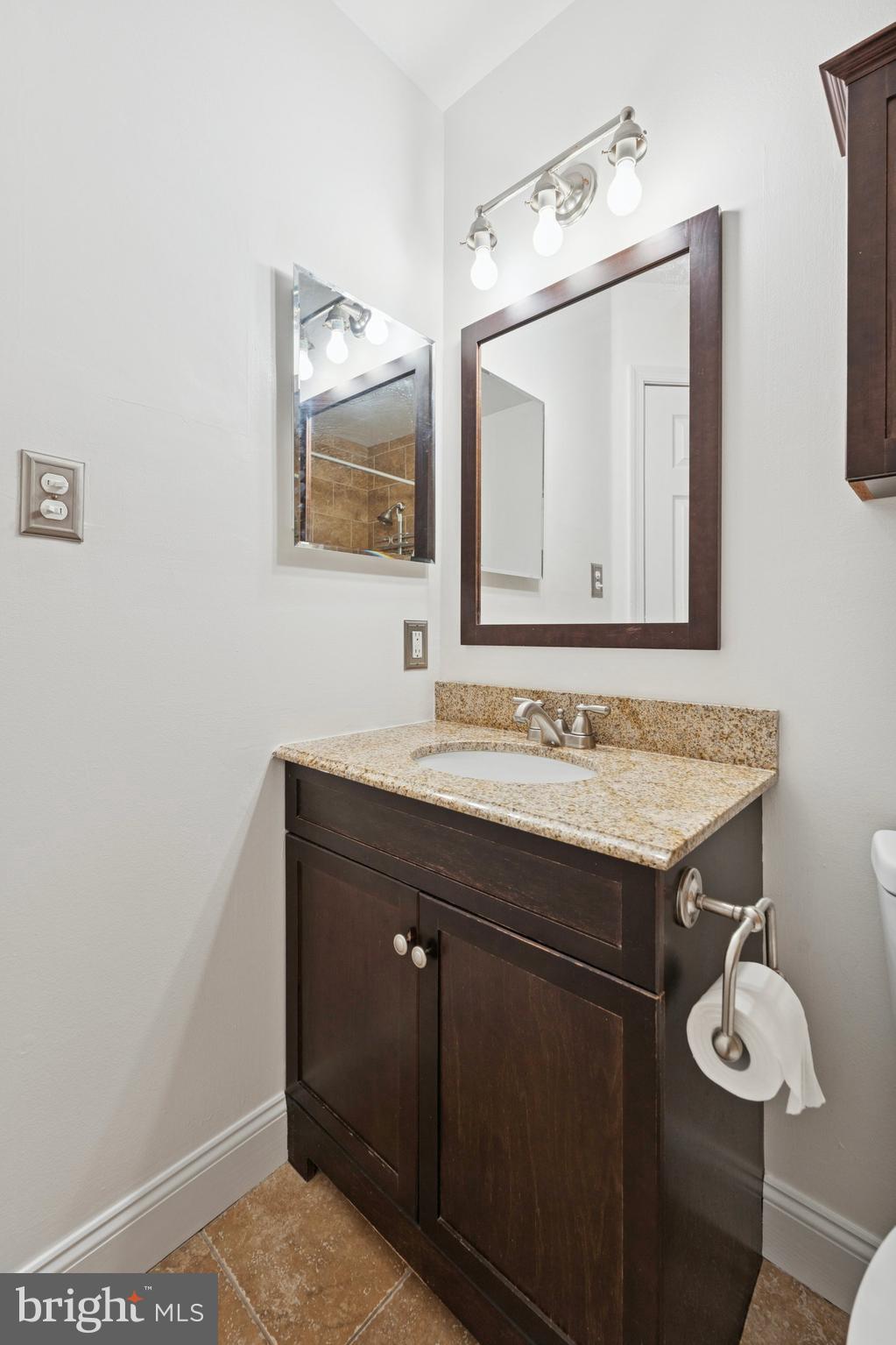 NORTHRIDGE ESTATES - Residential Lease