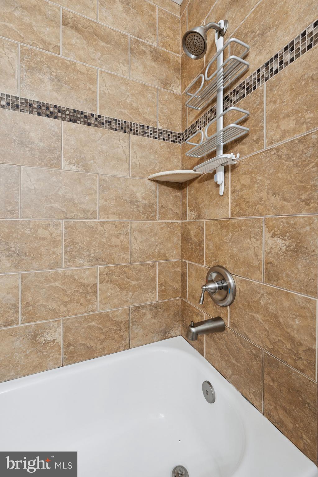 NORTHRIDGE ESTATES - Residential Lease