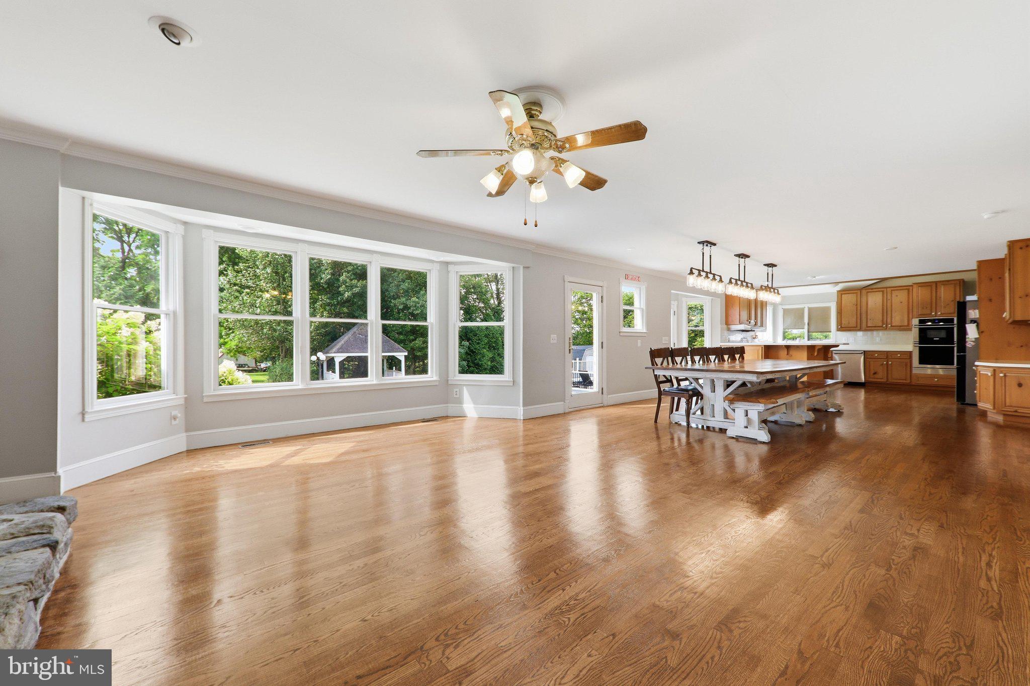 1601 JEFFERSON PIKE
