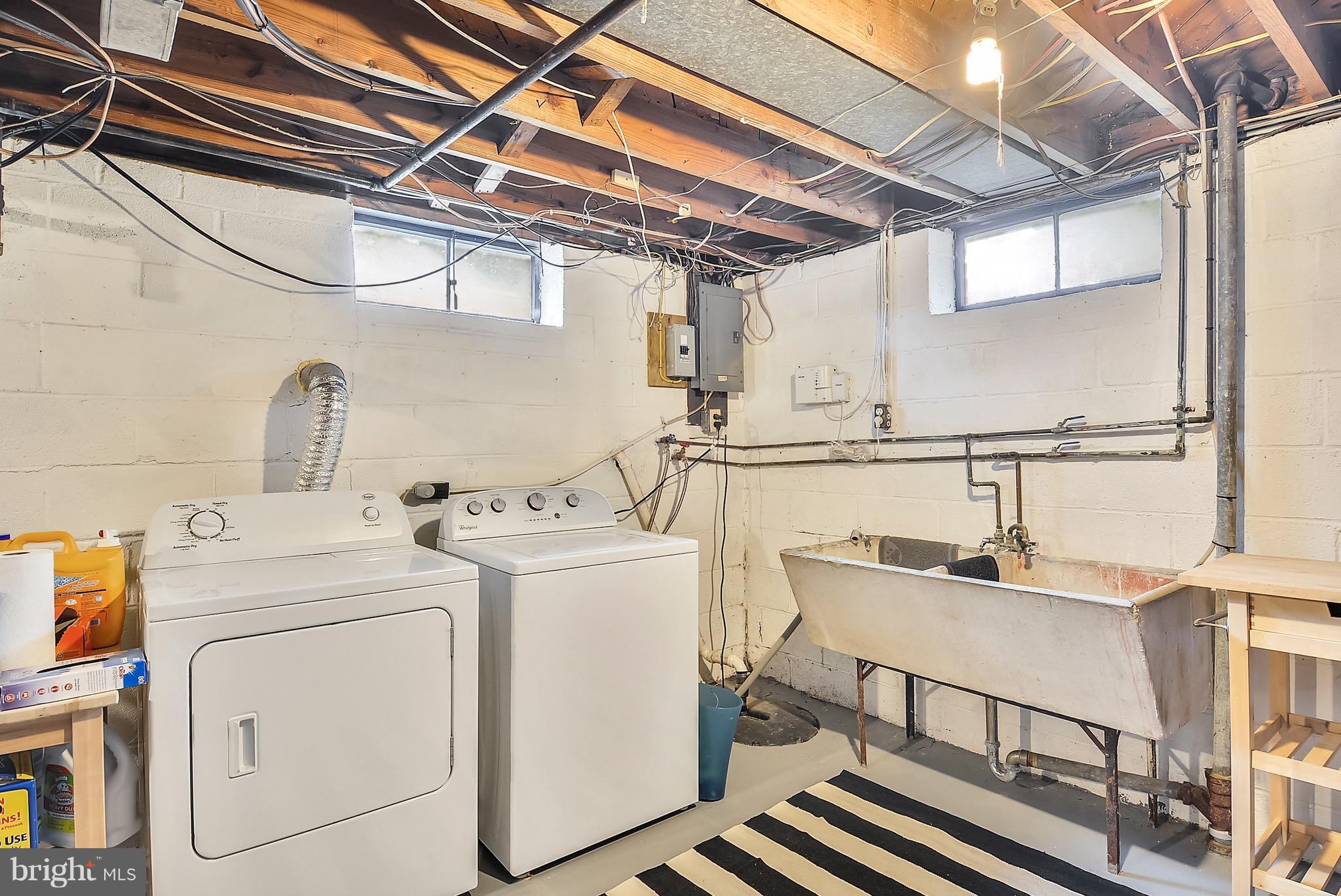 BUCKNELL MANOR - Residential