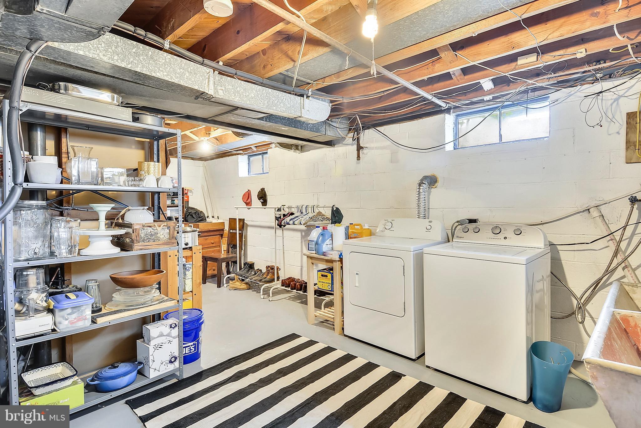 BUCKNELL MANOR - Residential