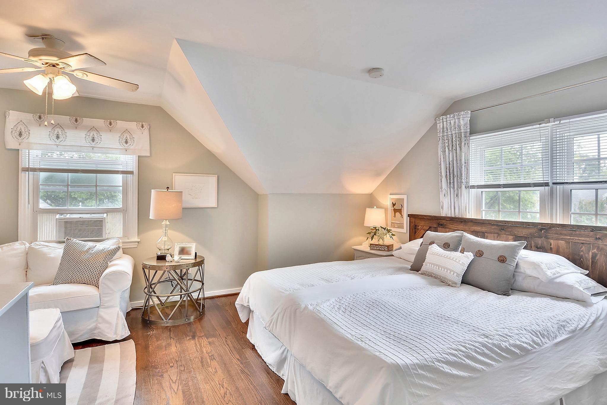 BUCKNELL MANOR - Residential