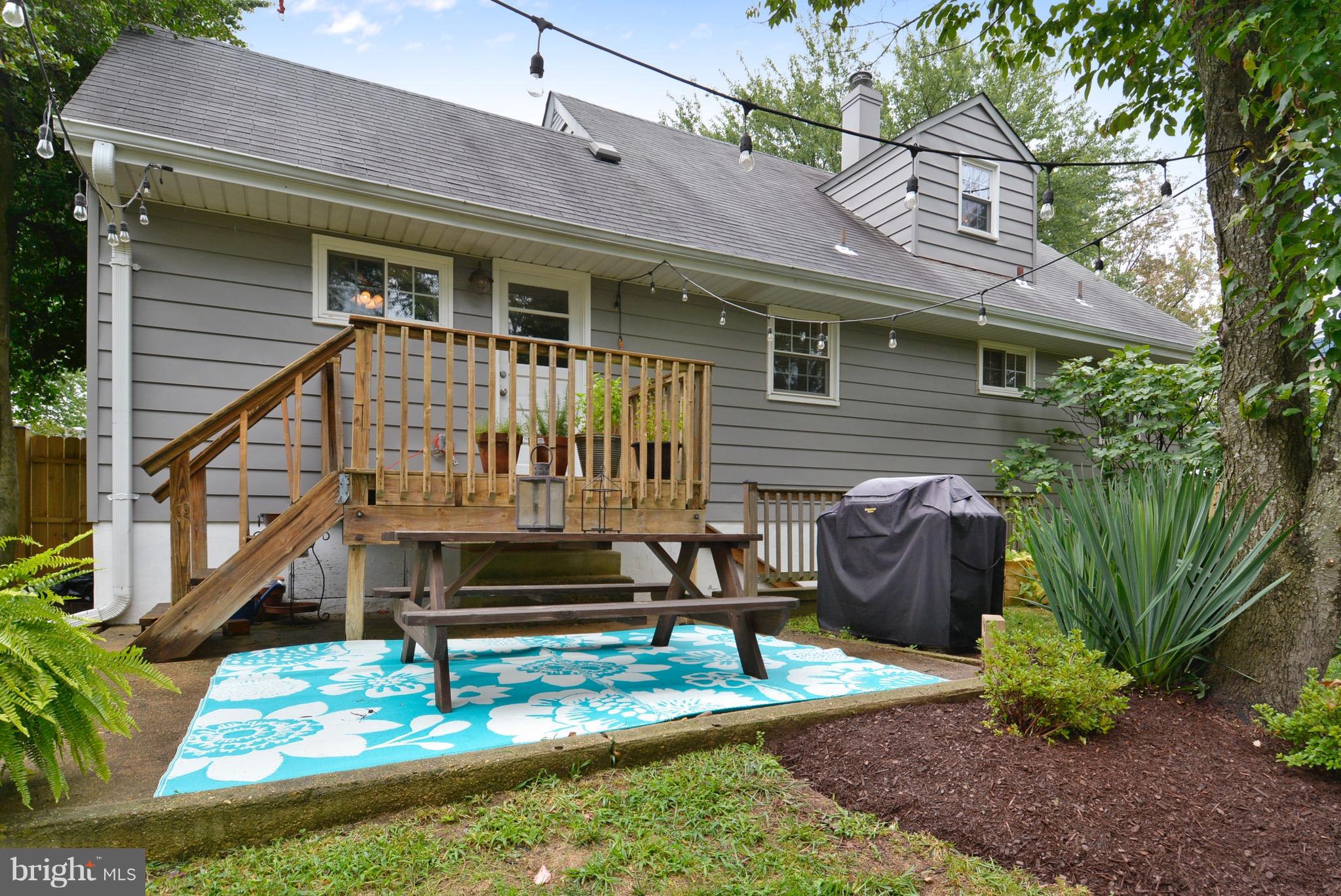 BUCKNELL MANOR - Residential