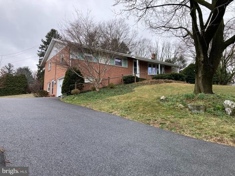 Photo of 84 BARRE DR, LANCASTER, PA 17601 (MLS # PALA2031534)