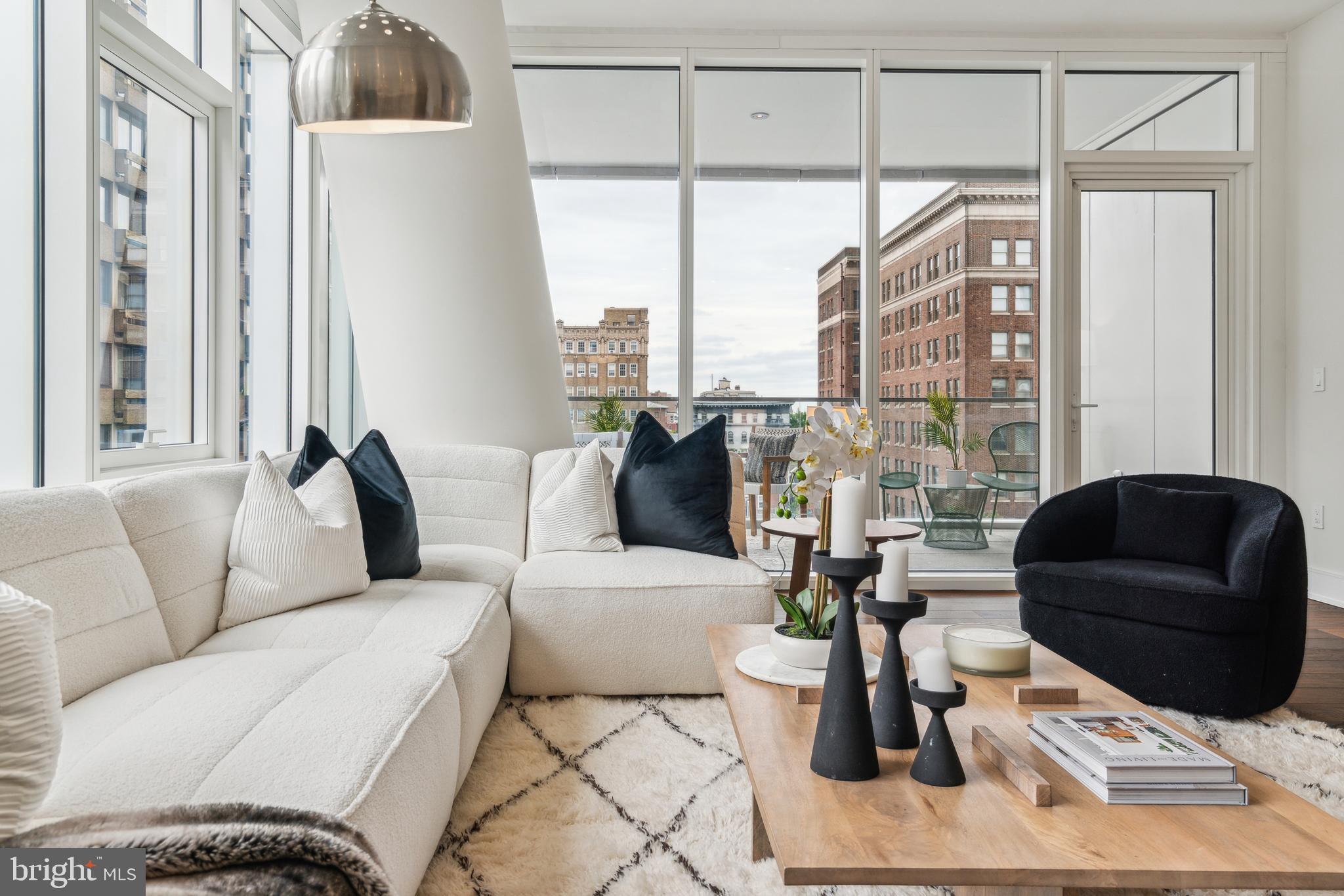 AVENUE OF THE ARTS - Residential