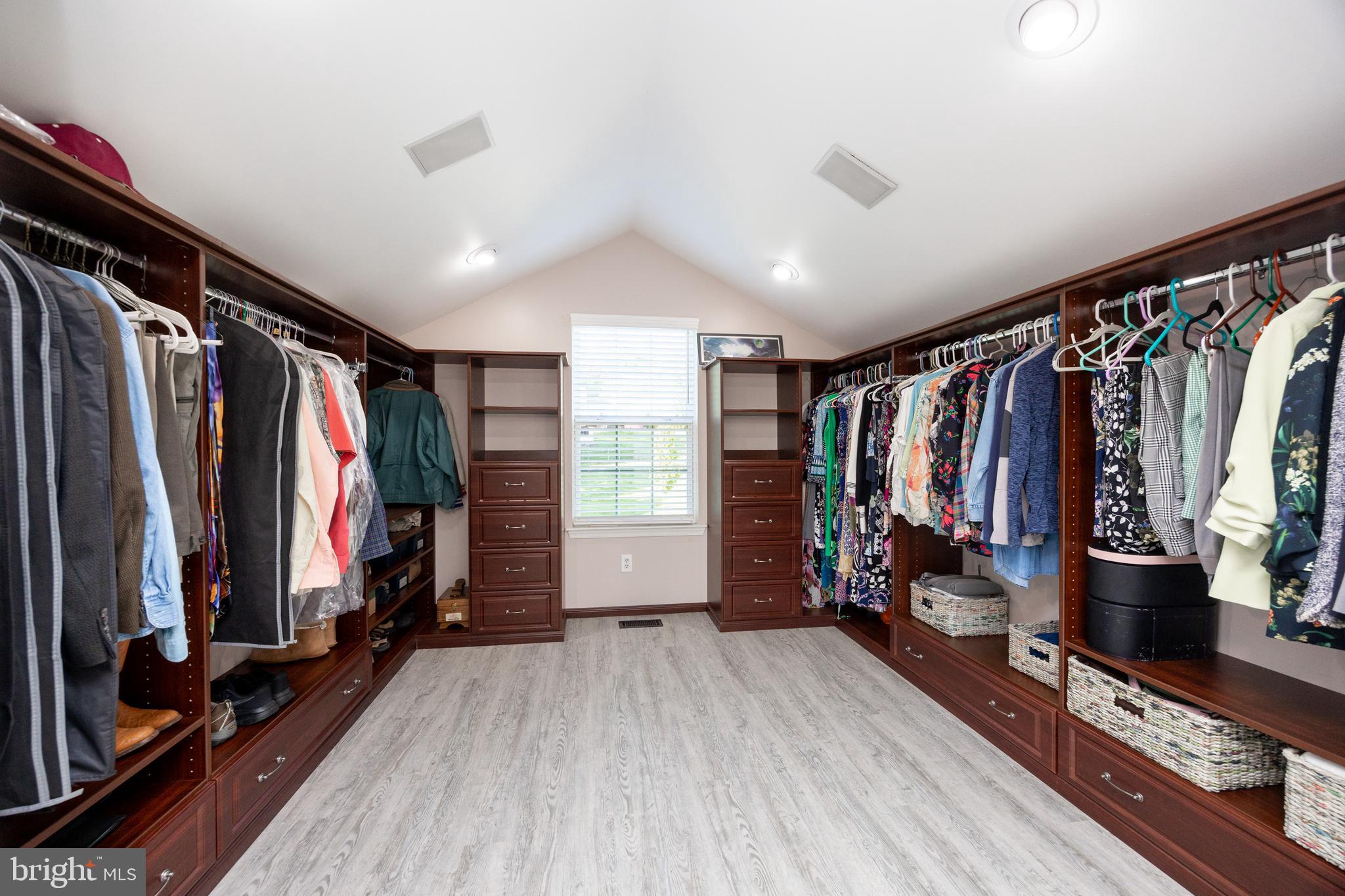 COVENTRY LAKE ESTS - Residential