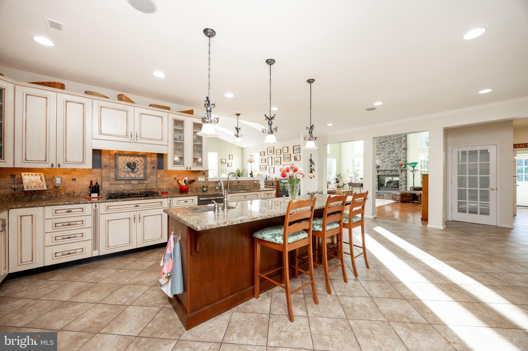 COVENTRY LAKE ESTS - Residential