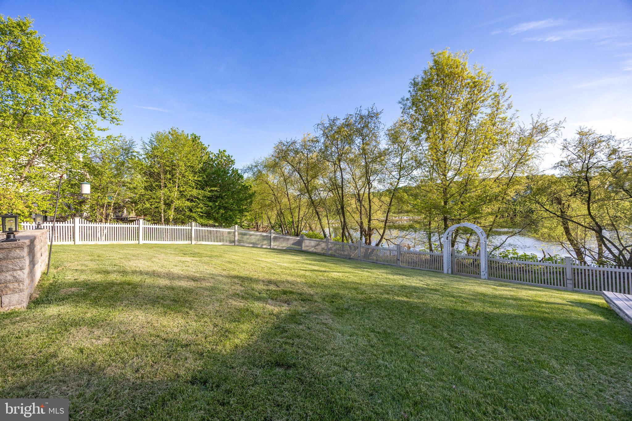 COVENTRY LAKE ESTS - Residential