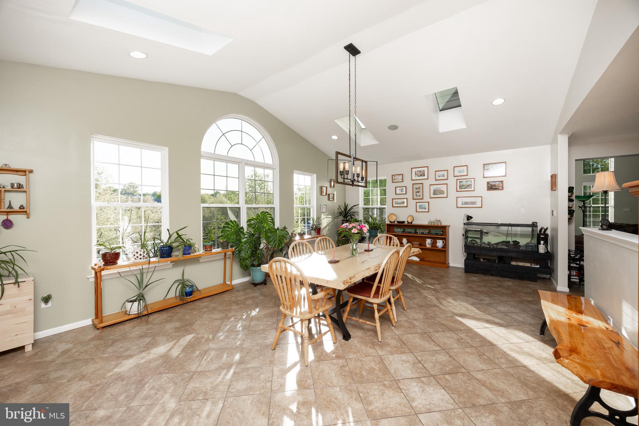 COVENTRY LAKE ESTS - Residential