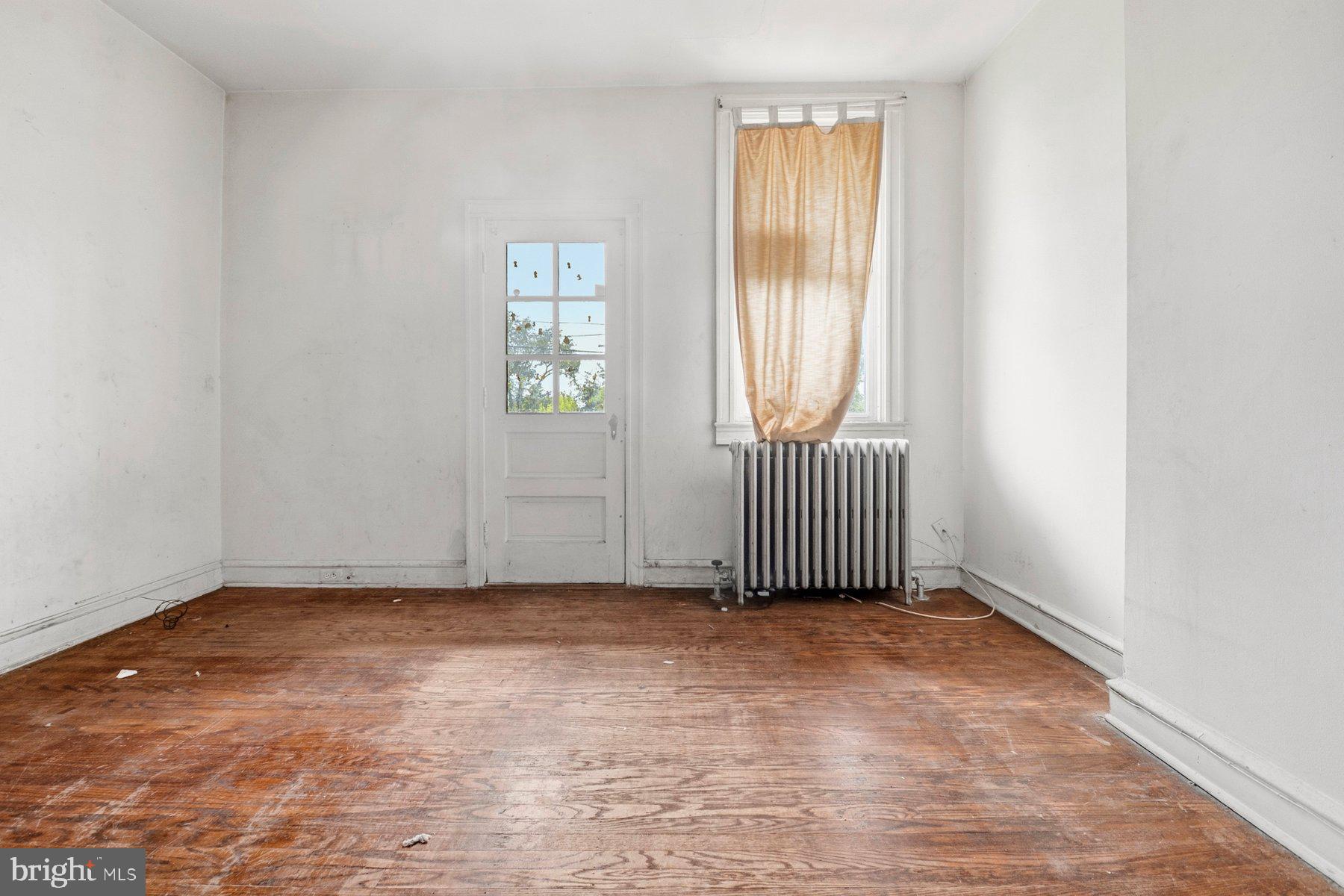 BIDDLE STREET - Residential