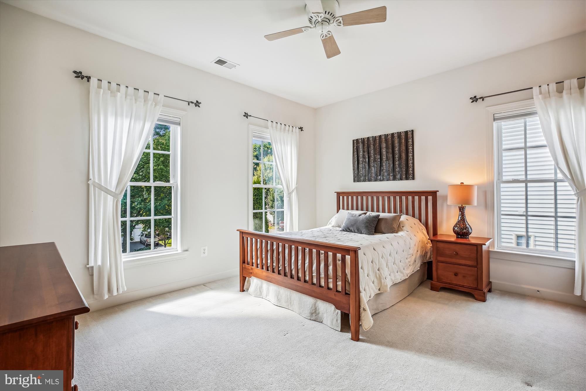 LAKELANDS - Residential