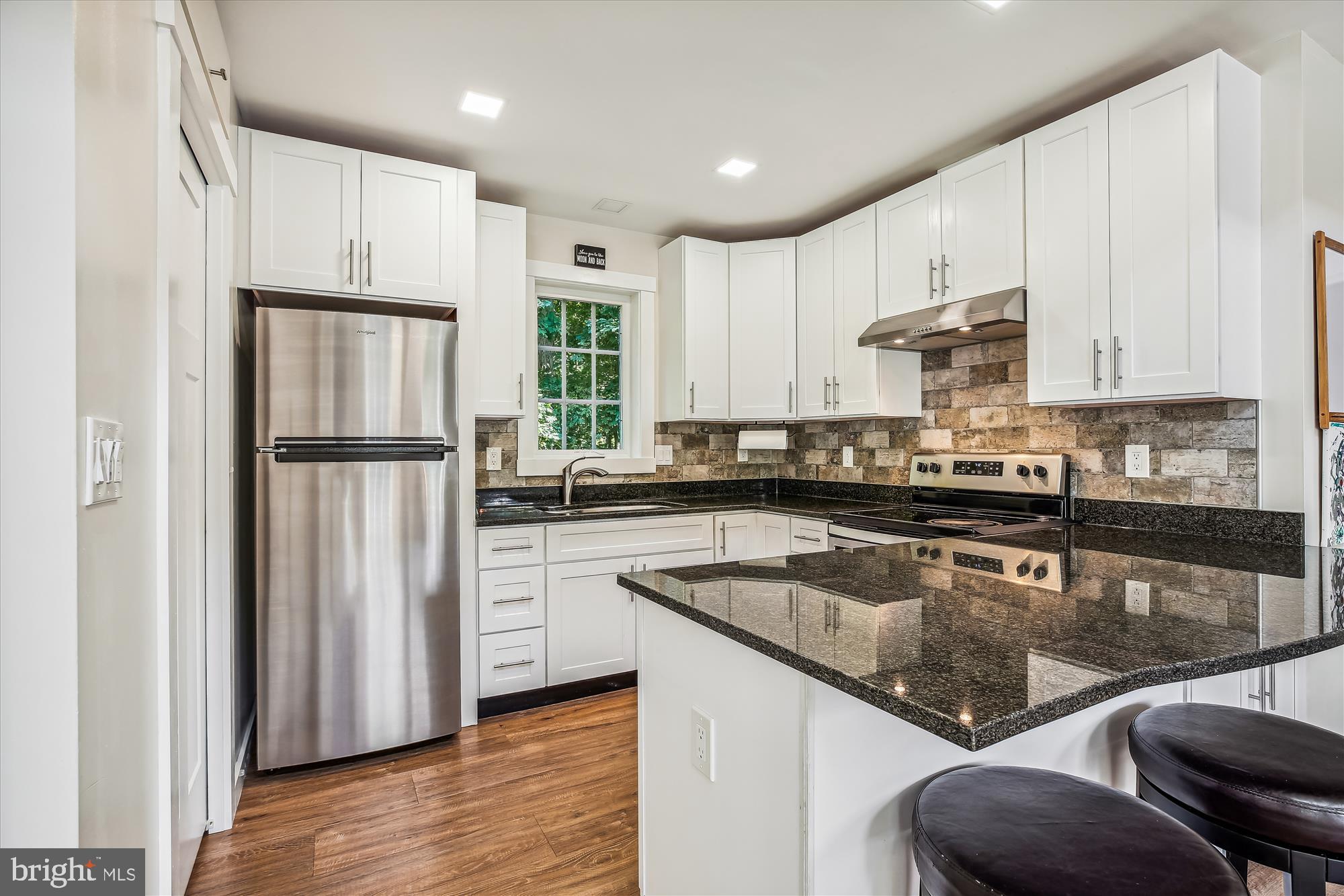 LAKELANDS - Residential