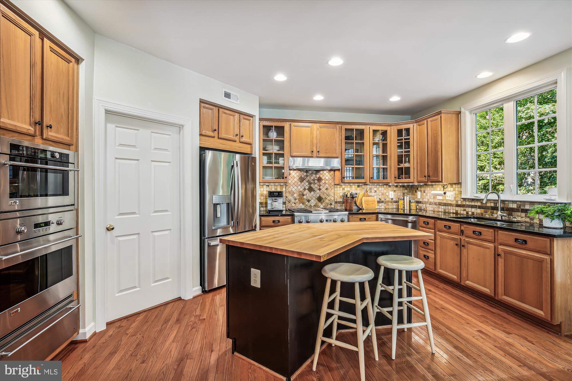 LAKELANDS - Residential