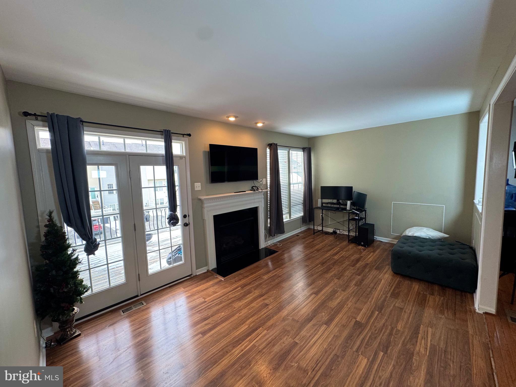 HUNTFIELD - Residential