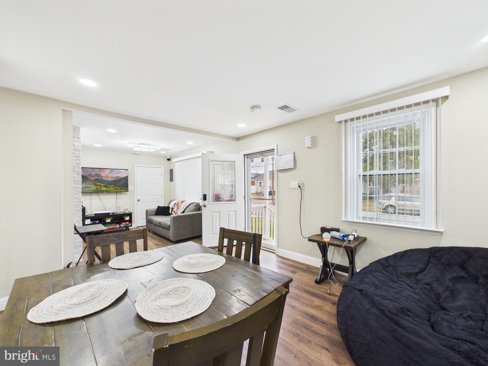 SWAN MEADOWS - Residential