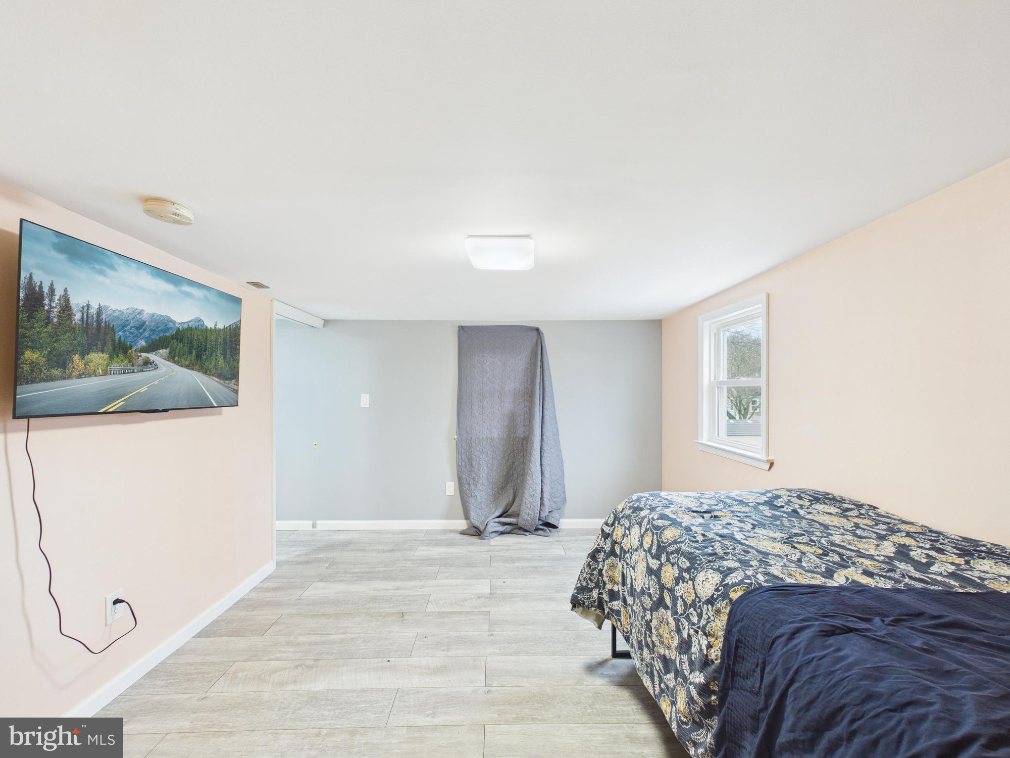 SWAN MEADOWS - Residential