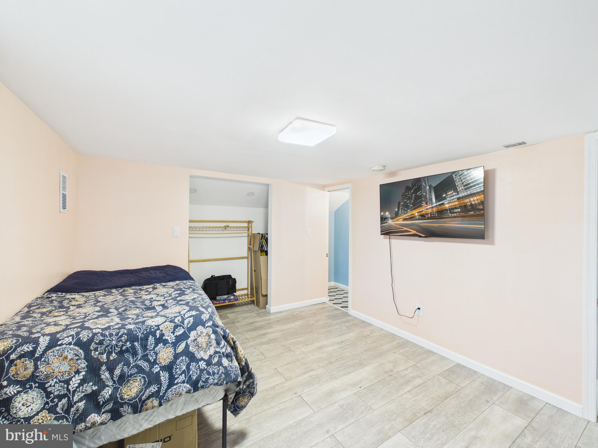 SWAN MEADOWS - Residential