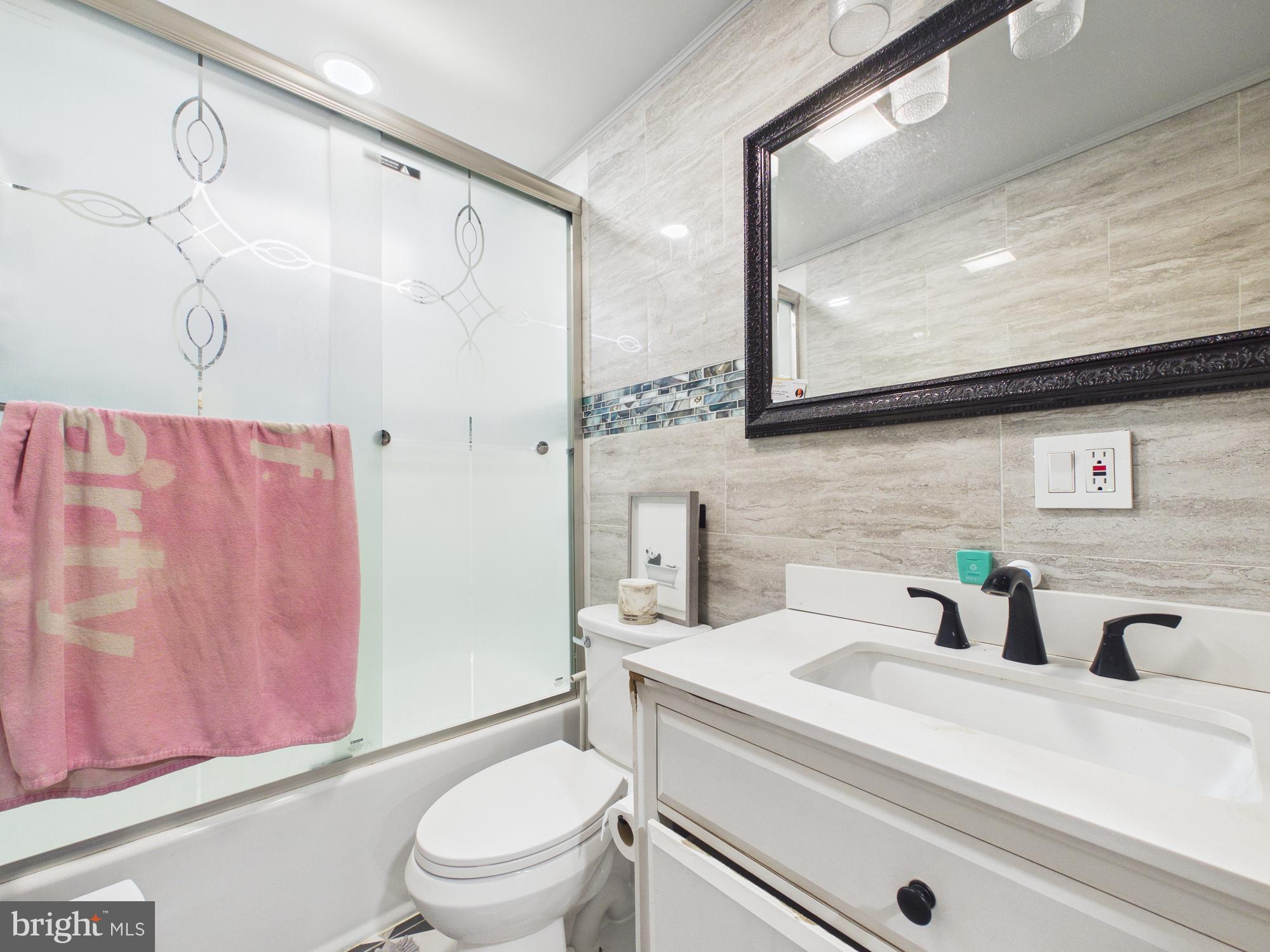 SWAN MEADOWS - Residential