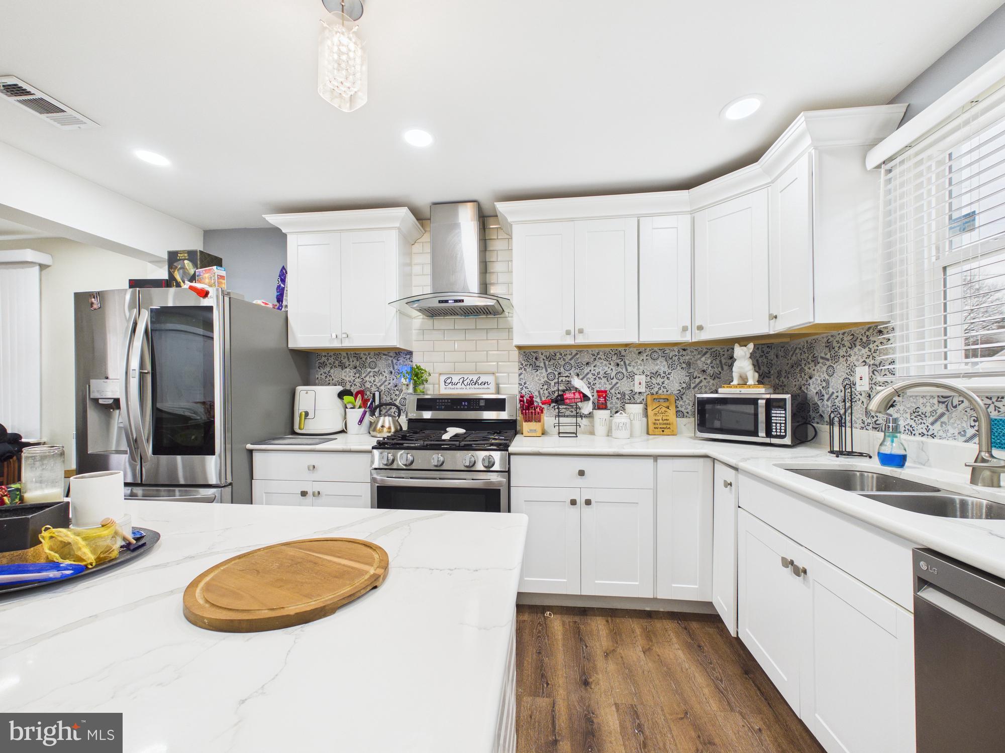 SWAN MEADOWS - Residential