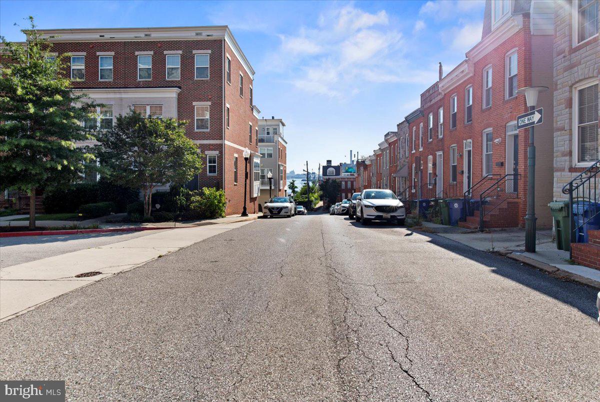FEDERAL HILL HISTORIC DISTRICT - Residential Lease