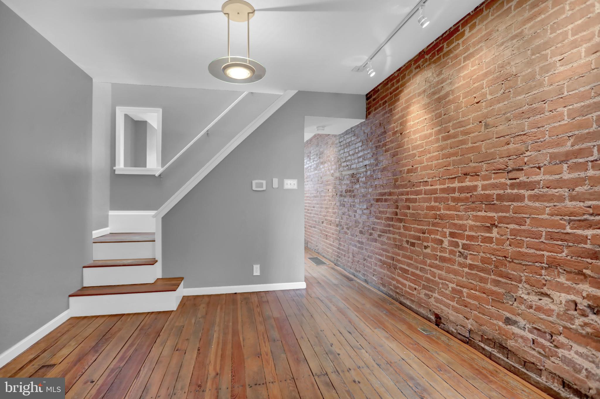 FEDERAL HILL HISTORIC DISTRICT - Residential Lease