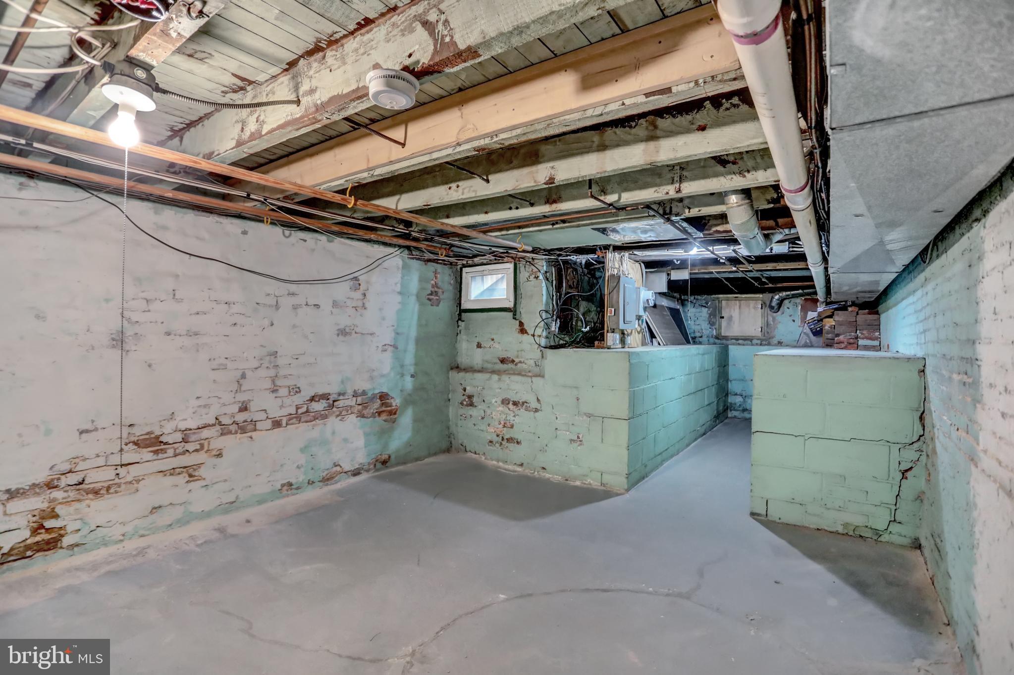 FEDERAL HILL HISTORIC DISTRICT - Residential Lease