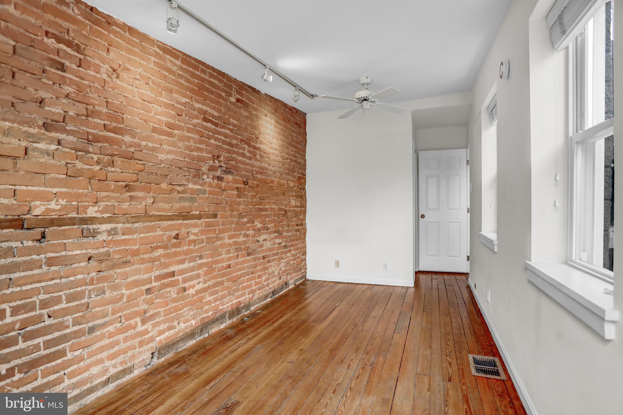 FEDERAL HILL HISTORIC DISTRICT - Residential Lease