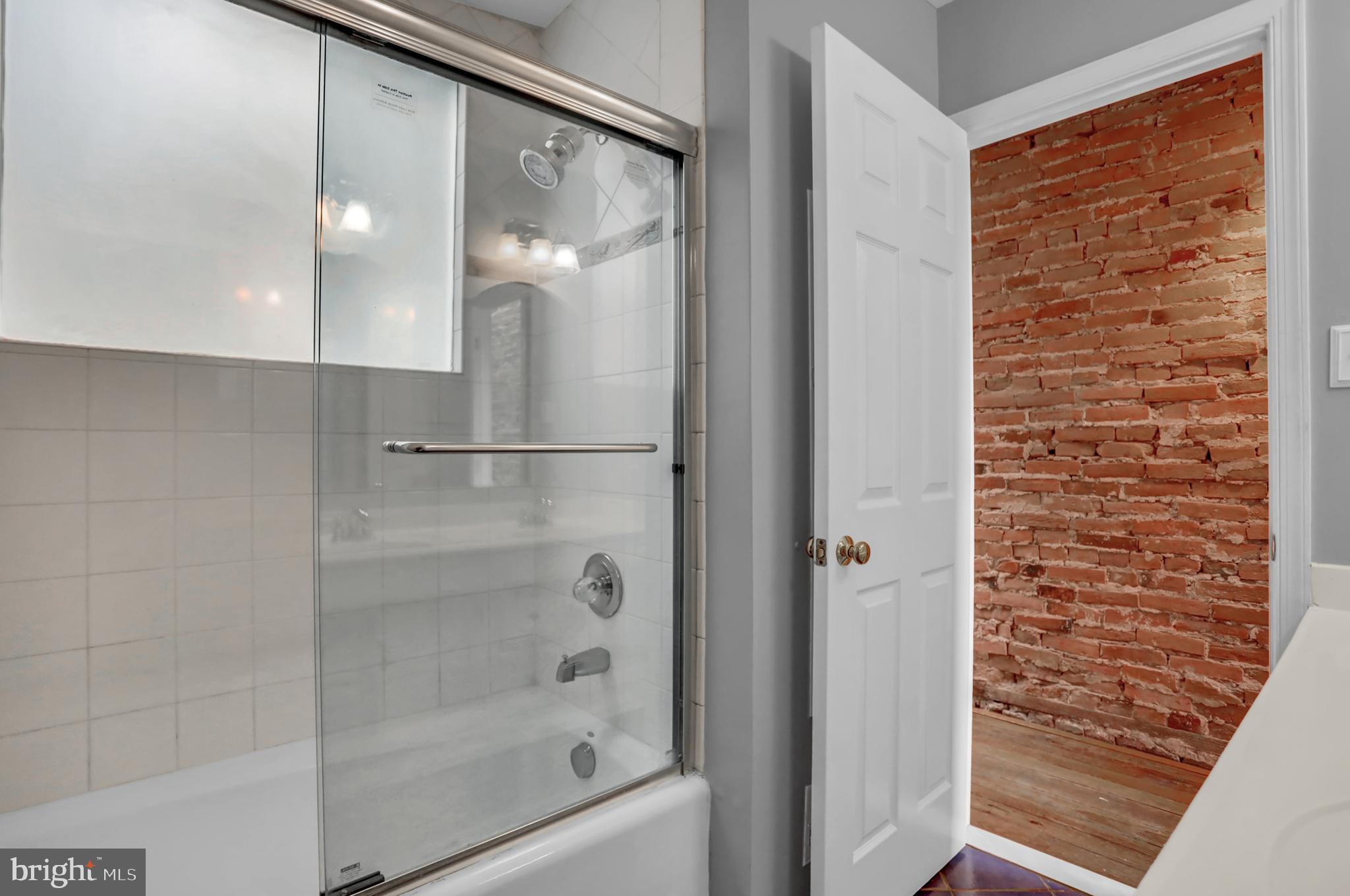 FEDERAL HILL HISTORIC DISTRICT - Residential Lease