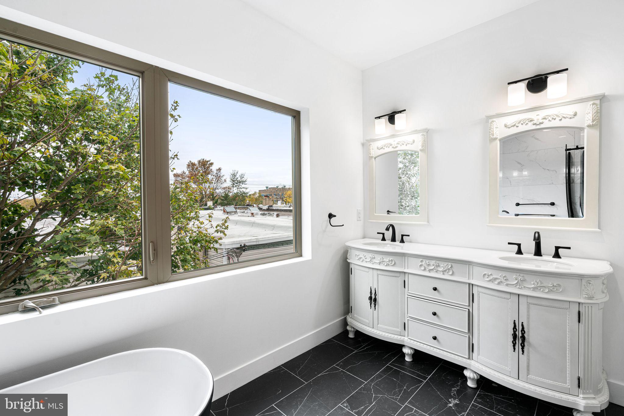 COBBS CREEK - Residential