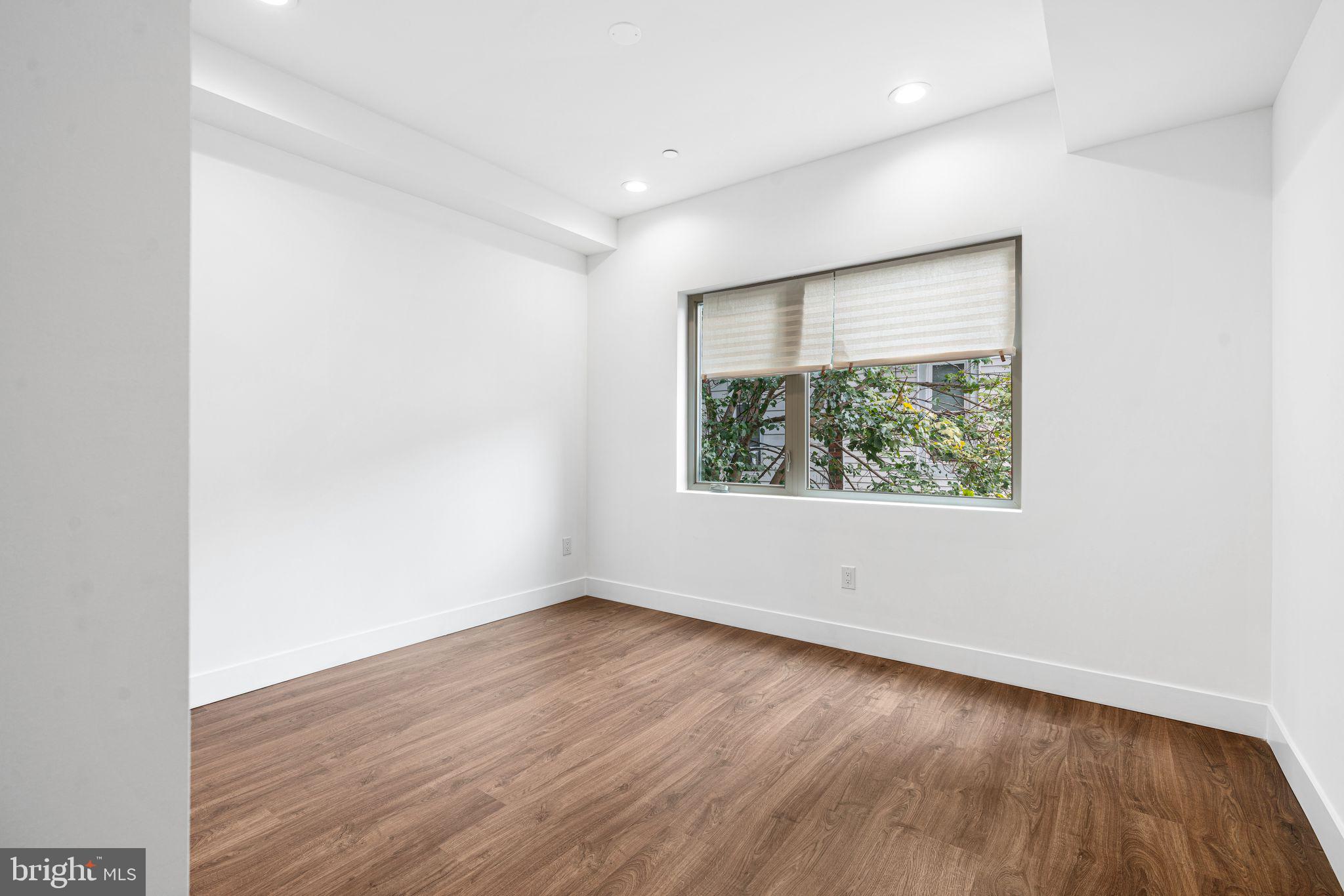 COBBS CREEK - Residential