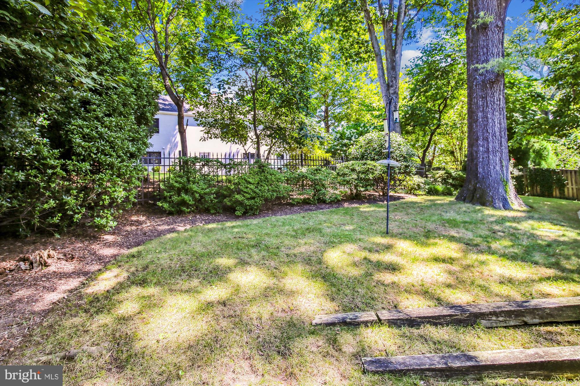 BELLEVUE FOREST - Residential