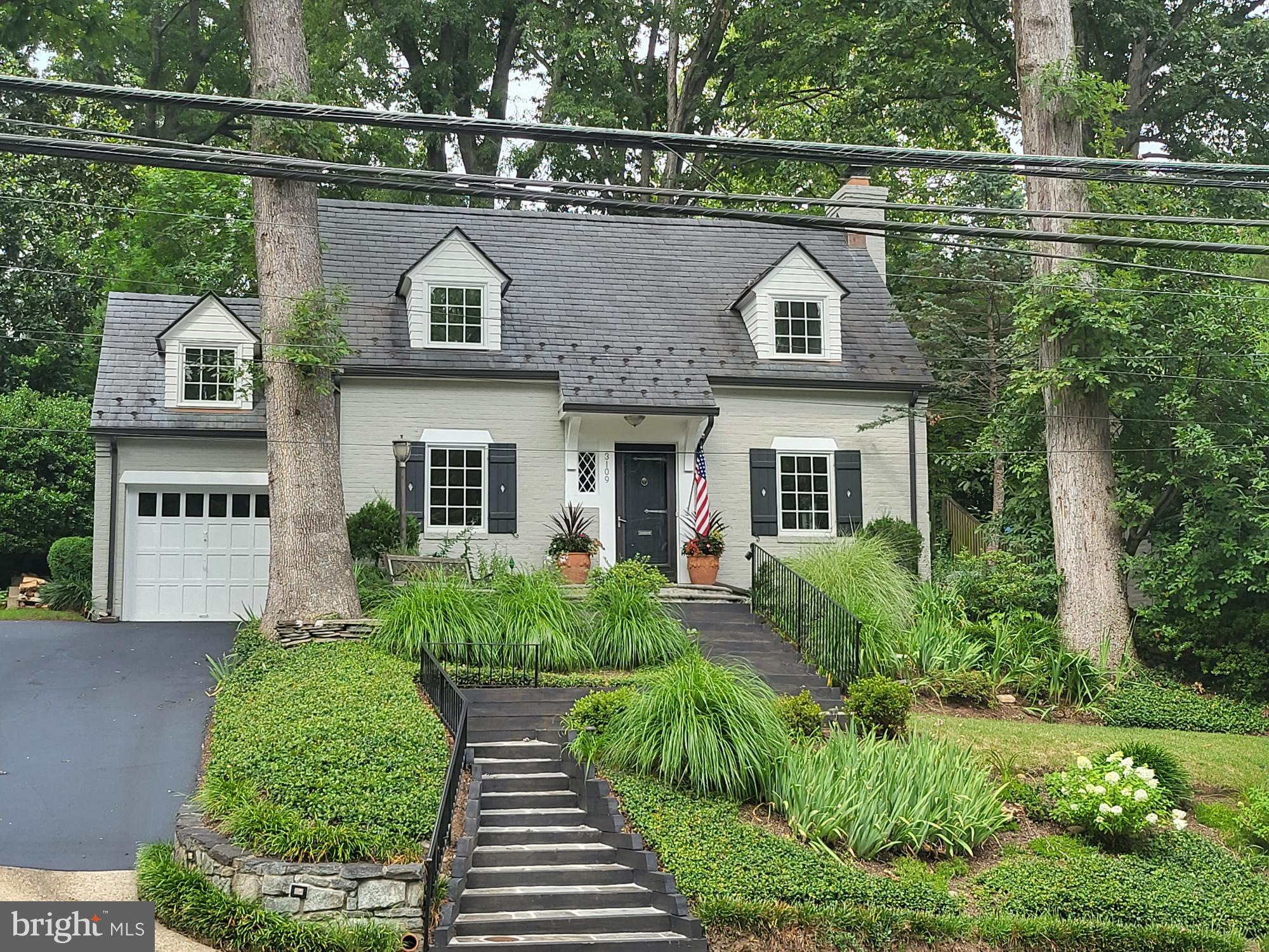 BELLEVUE FOREST - Residential