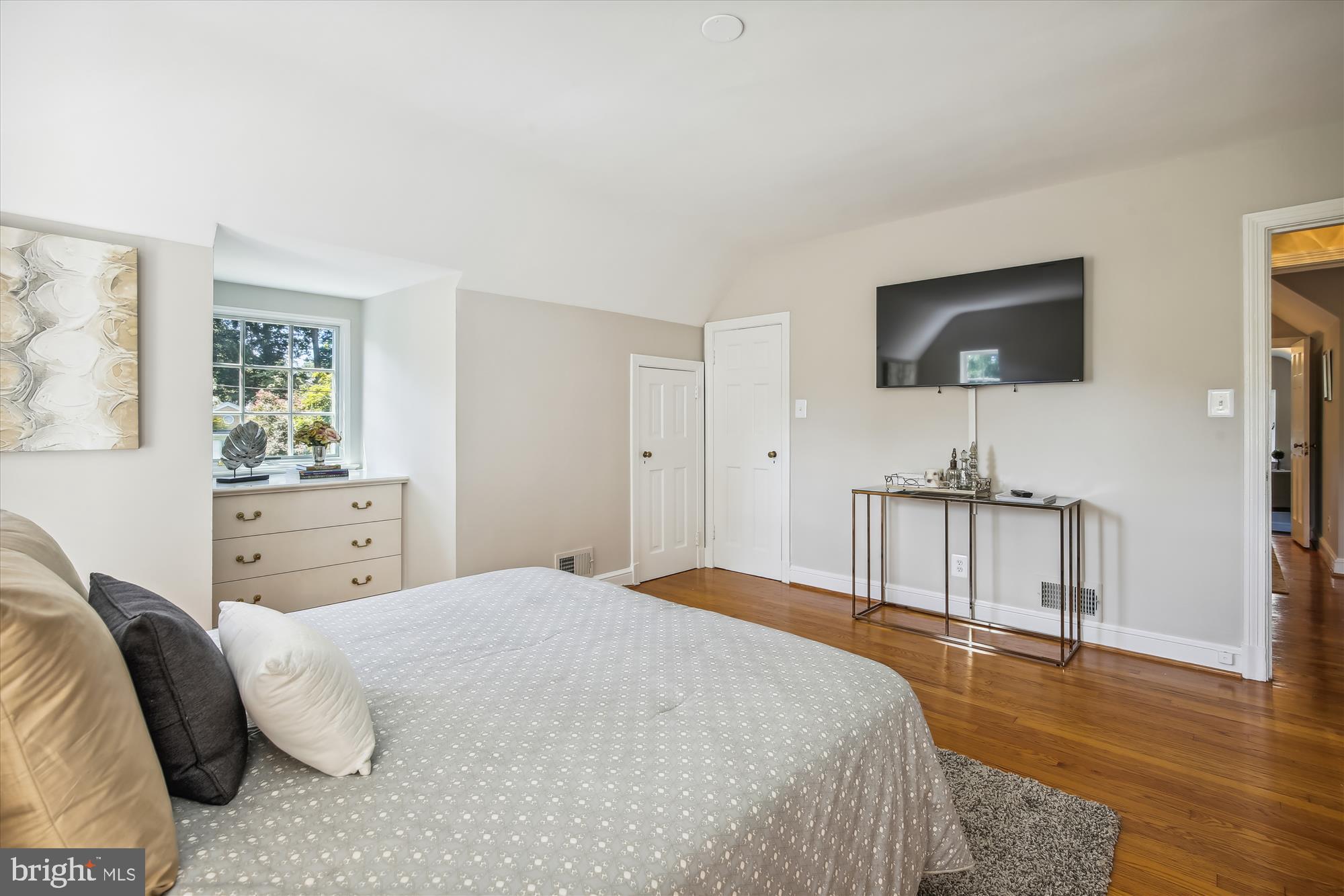 BELLEVUE FOREST - Residential