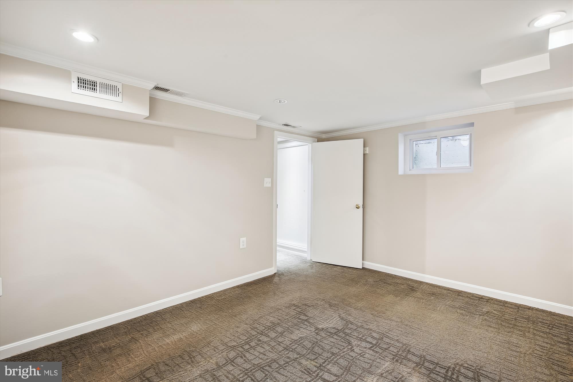 BELLEVUE FOREST - Residential